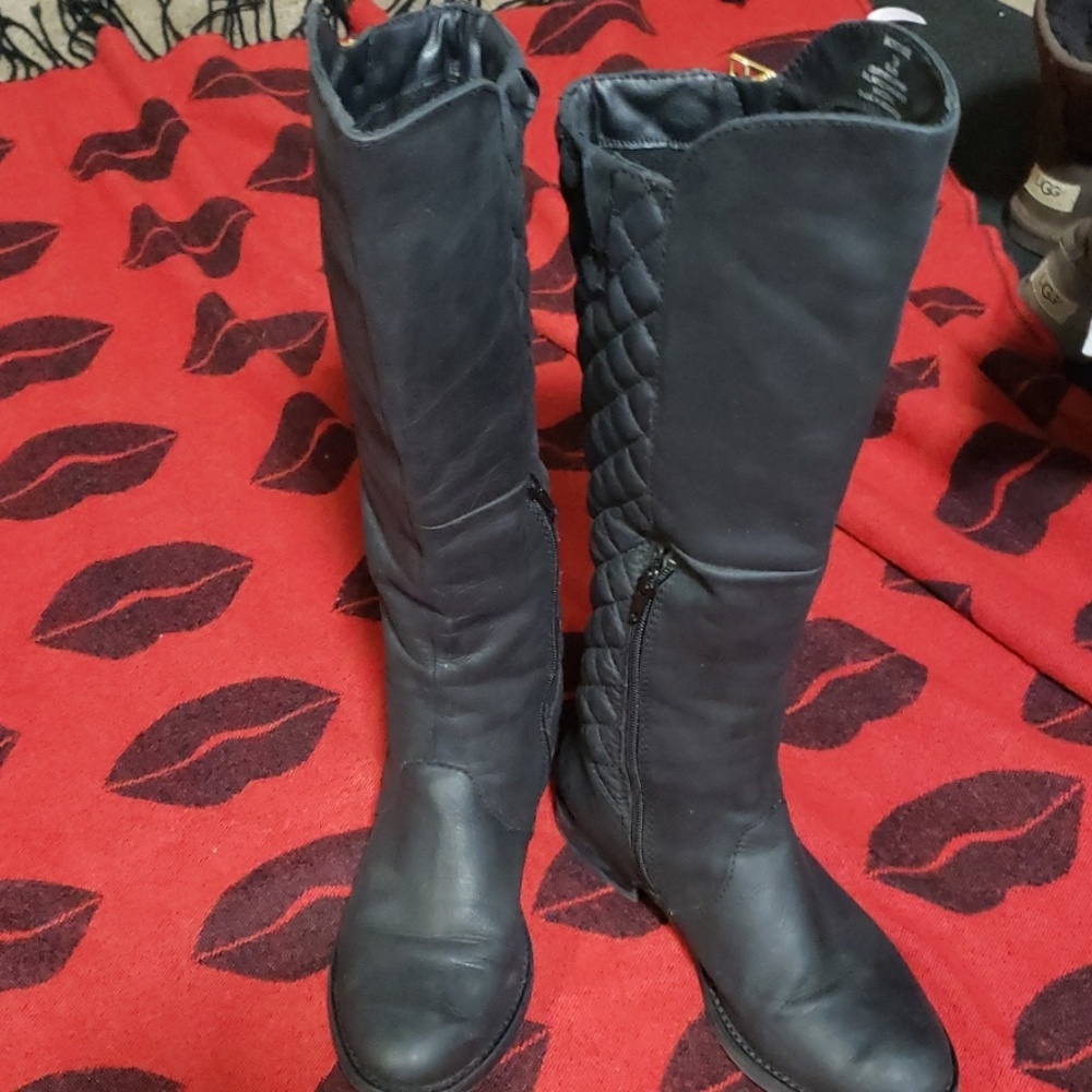 Ladies size 7.5 Steve Madden riding boots